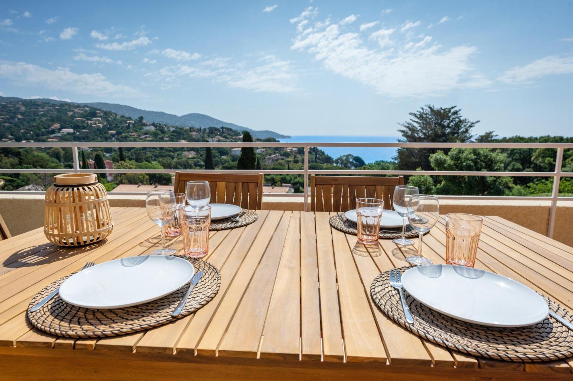 Goodlifepramousquier Classe 3 Etoiles 2 Ch, Belle Vue Et Nature, Calme Et A Pied Appartement Le Lavandou